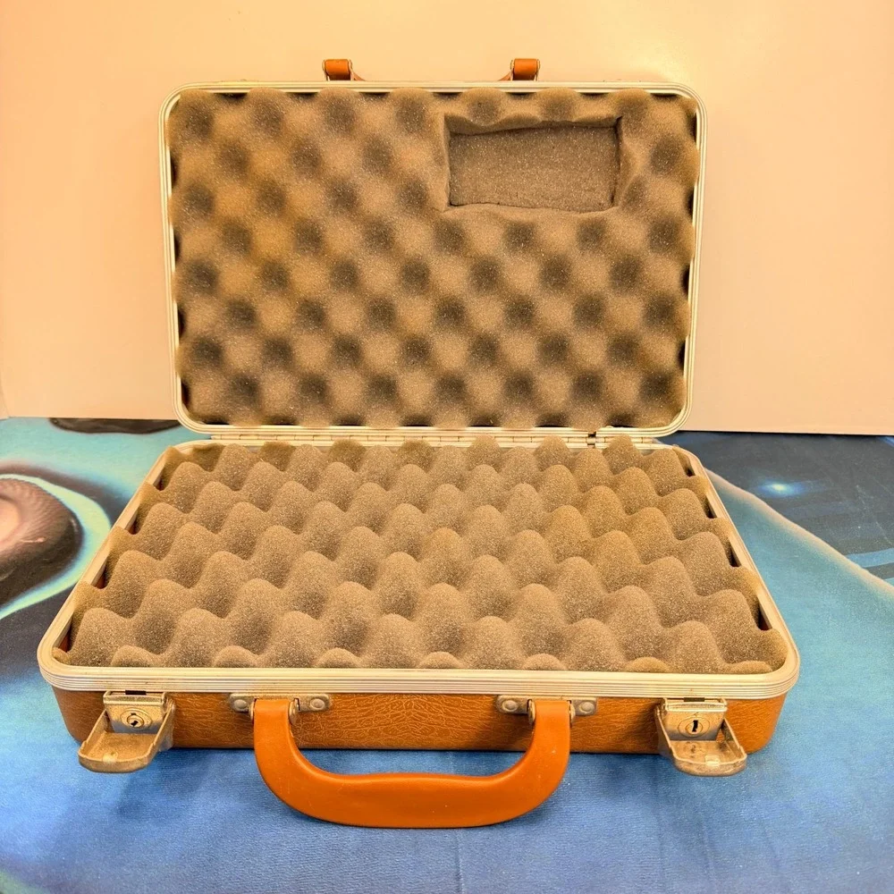 Vintage Doskocil Gun Guard Orange Faux Alligator Hard Case Briefcase Foam Box